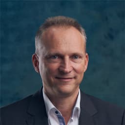 Dr. Henning Bork